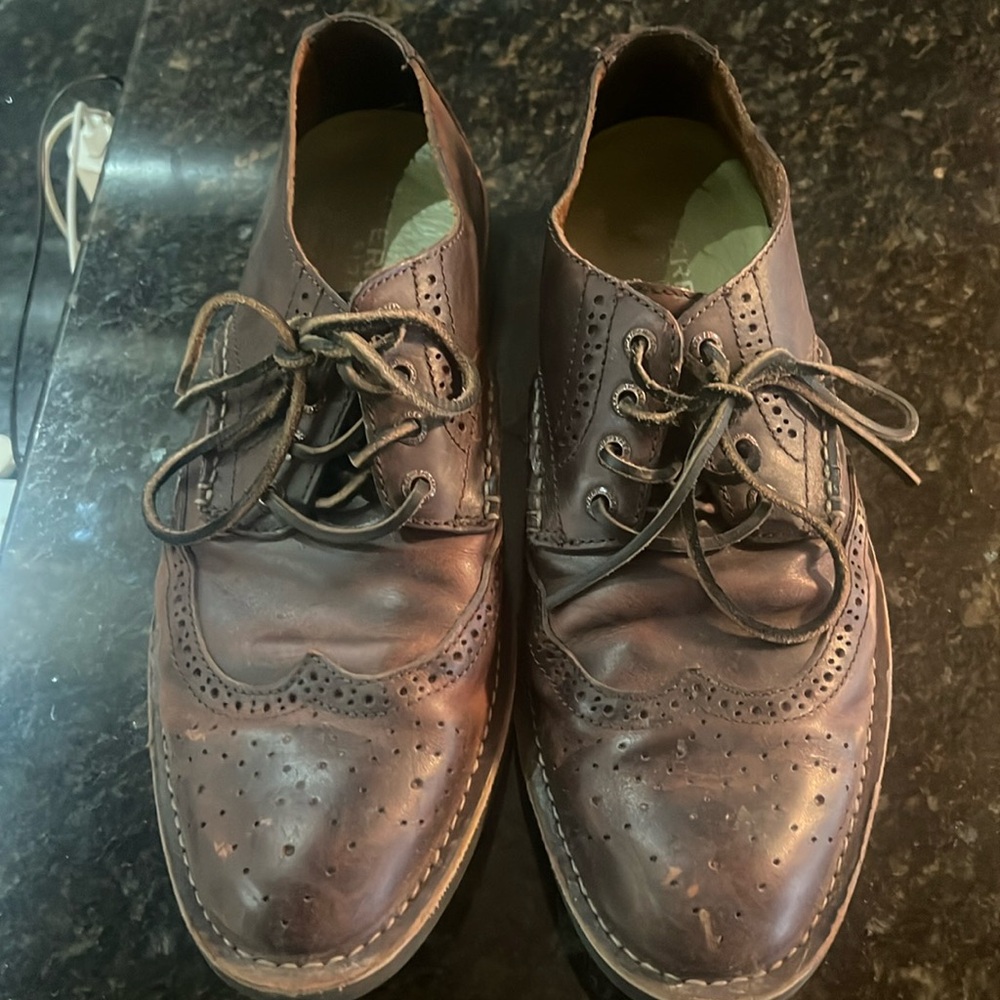 Size 10. Sperry Brown Shoes
